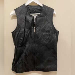 New Pamela McCoy collection quilted black leather sleeveless vest size medium